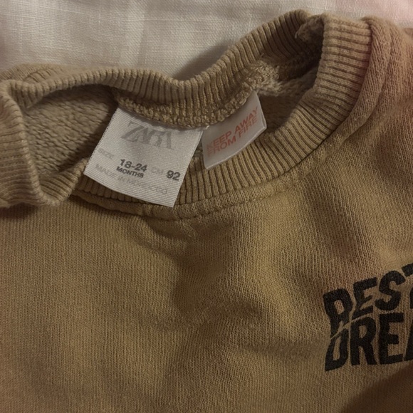 Toddler ZARA, H&M and the littlest Sweatshirts - Picture 4 of 7